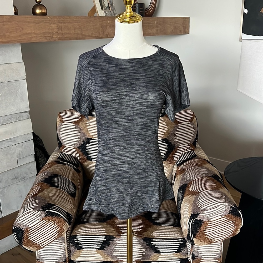 Lululemon Knit Tech Tee with Split Sleeves